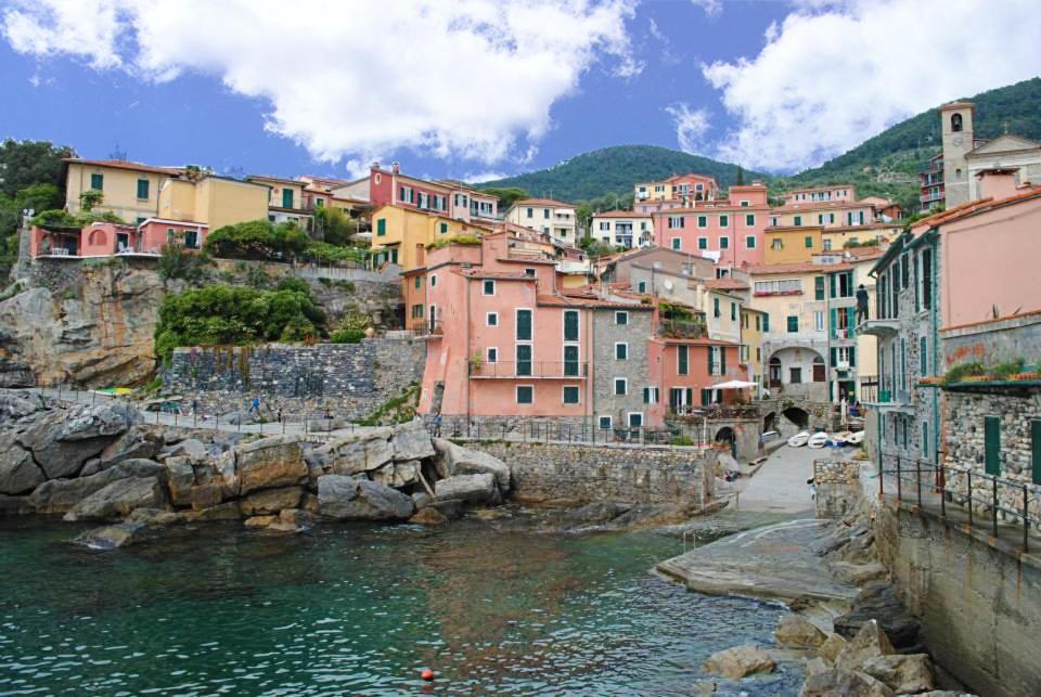 Appartamento I Soffioni ลาสเปเซีย ภายนอก รูปภาพ